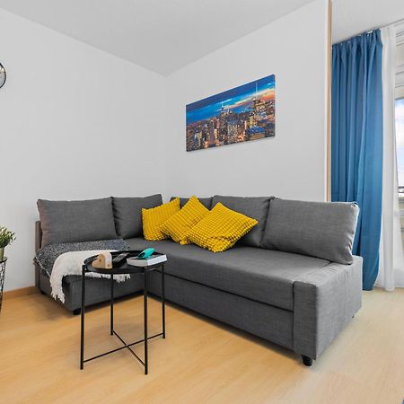 Sonniges City-Apartment Mit Suedbalkon Und Parklatz Neusass Eksteriør bilde